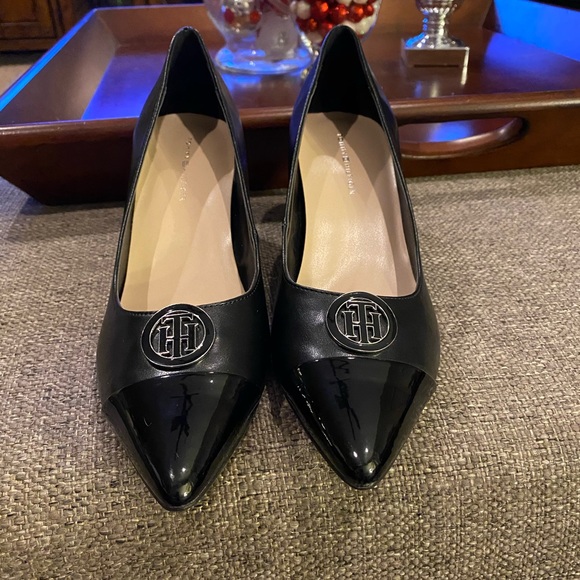 Tommy Hilfiger Shoes - Tommy Hilfiger Black Patent Leather Pumps - New